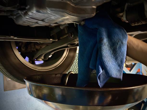 How to Replace Oil in a Car